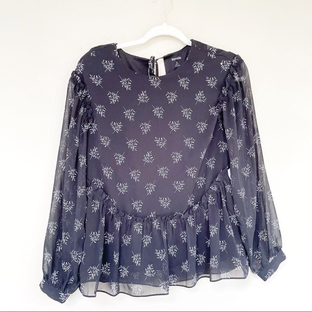 NWT Kensie Black & White Floral‎ Longsleeve Blouse
